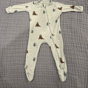 Kyte baby 3-6m zipper footie “Trail”